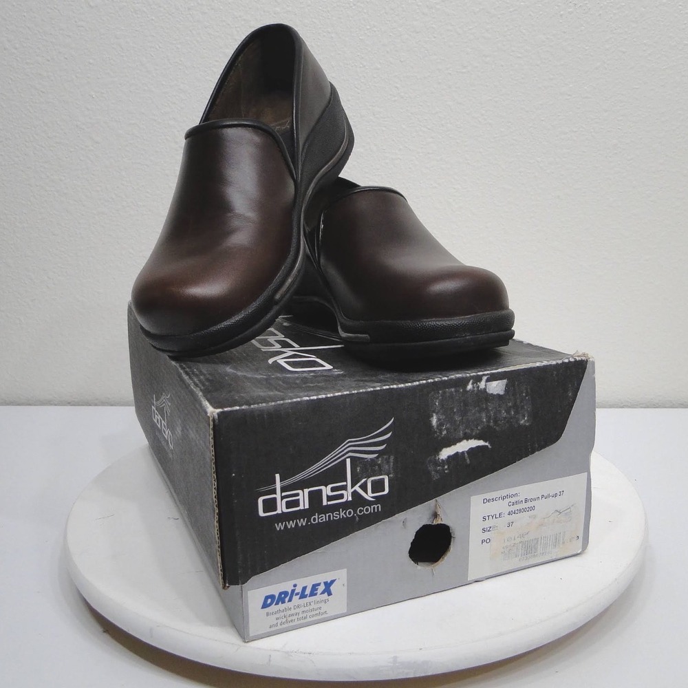 Dansko Caitlin Brown Pull-up Leather Clogs Shoes 4042800200 EU 37 US 6.5 NEW